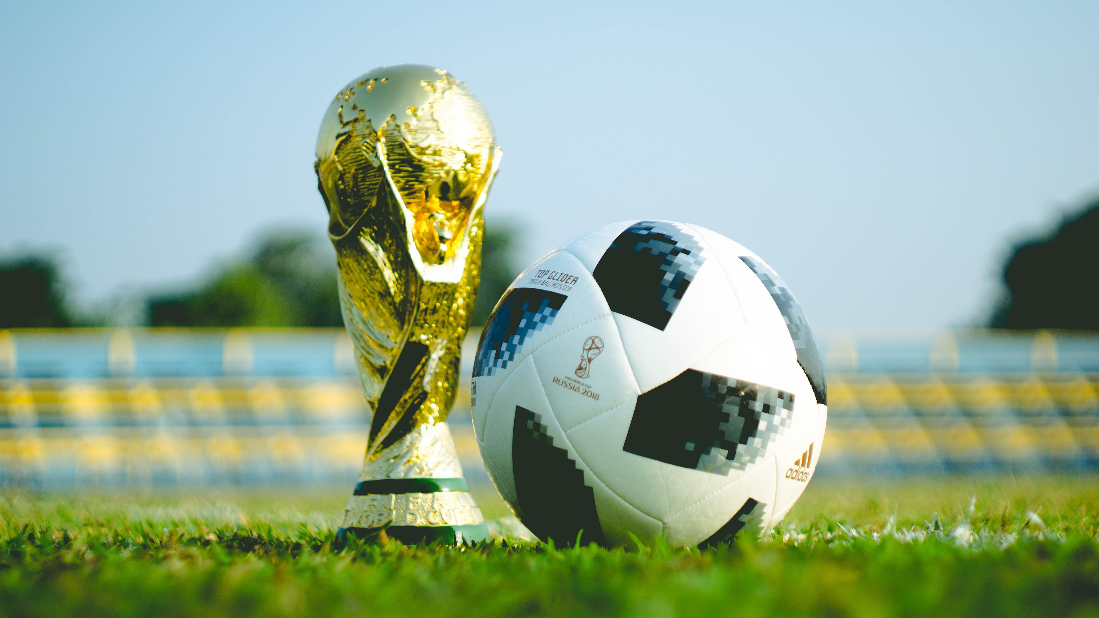 绿茵场上的唯一,2026世界杯,当郁金香遇见大象,齐耶赫的魔杖点亮奇迹之夜